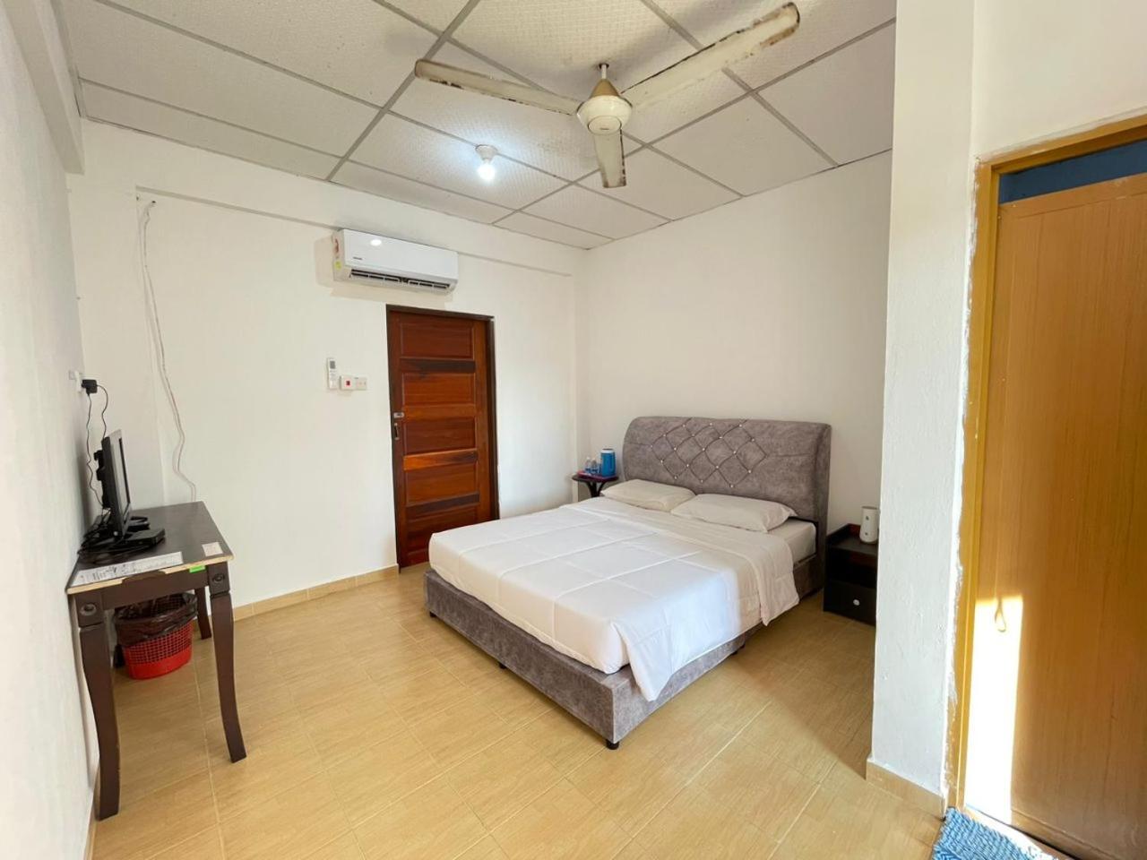 Dgeting Beach Resort Tumpat Eksteriør bilde